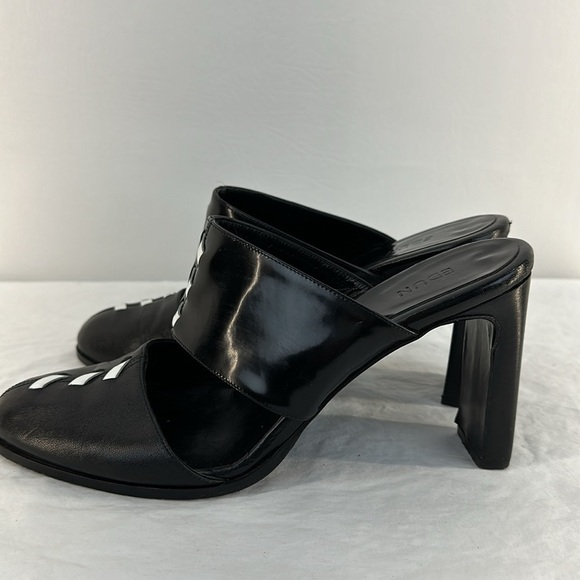 Edun Italian Made Closed Toe Heeled Leather Mules, 8 - Picture 5 of 9